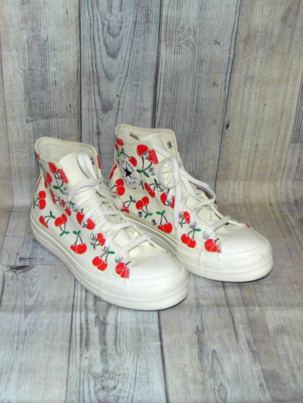 CONVERSE Chuck Taylor All Star High Lift Platform Cherries Sneakers Womens 8.5
